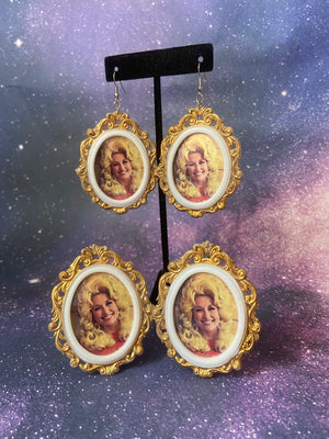 Dazzlin’ Dolly earrings